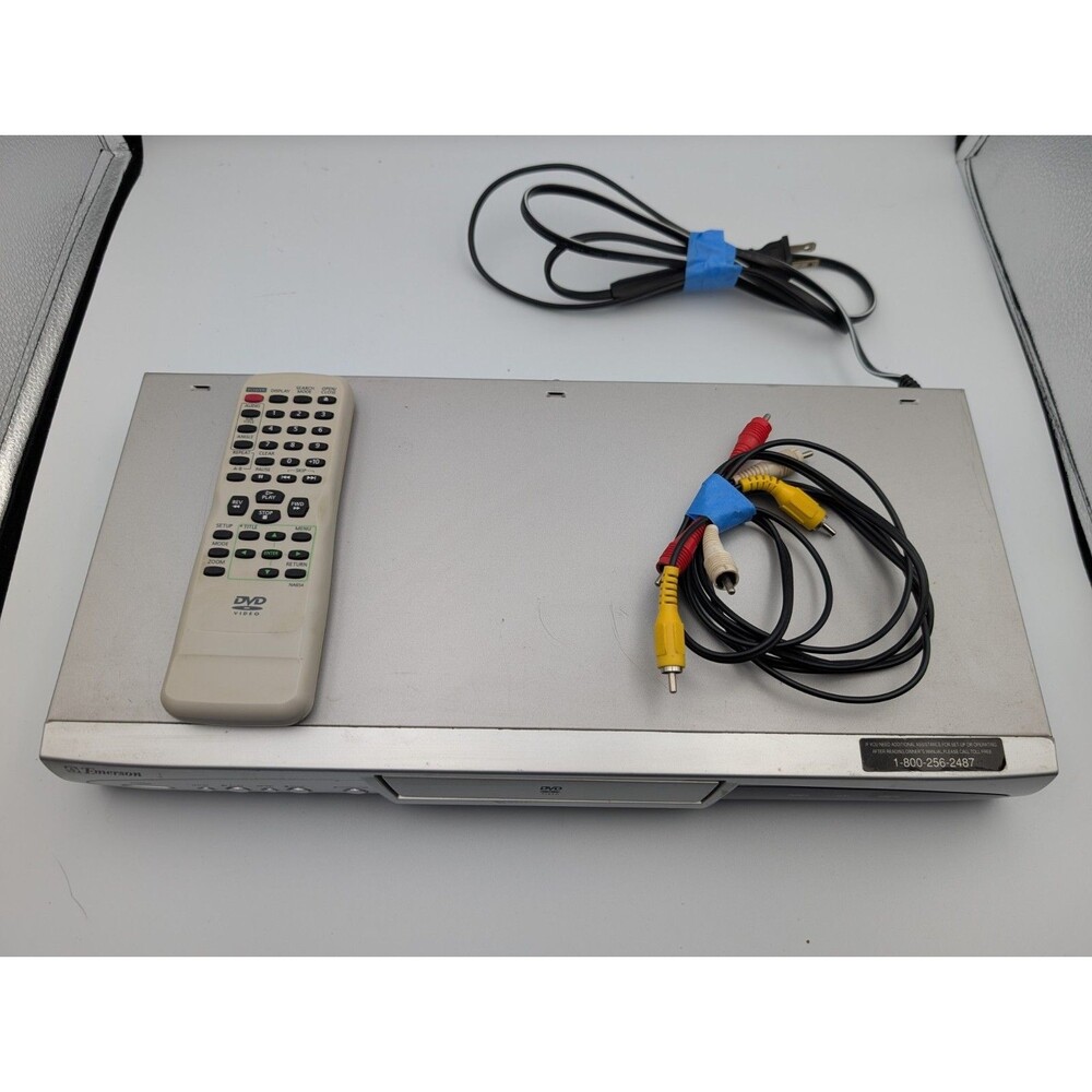Emerson EWD7003 DVD Player - Tested W/Remote